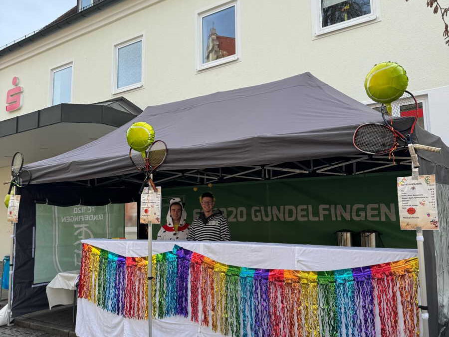 FCG-TennisspielerInnen auch im Fasching „am Ball“